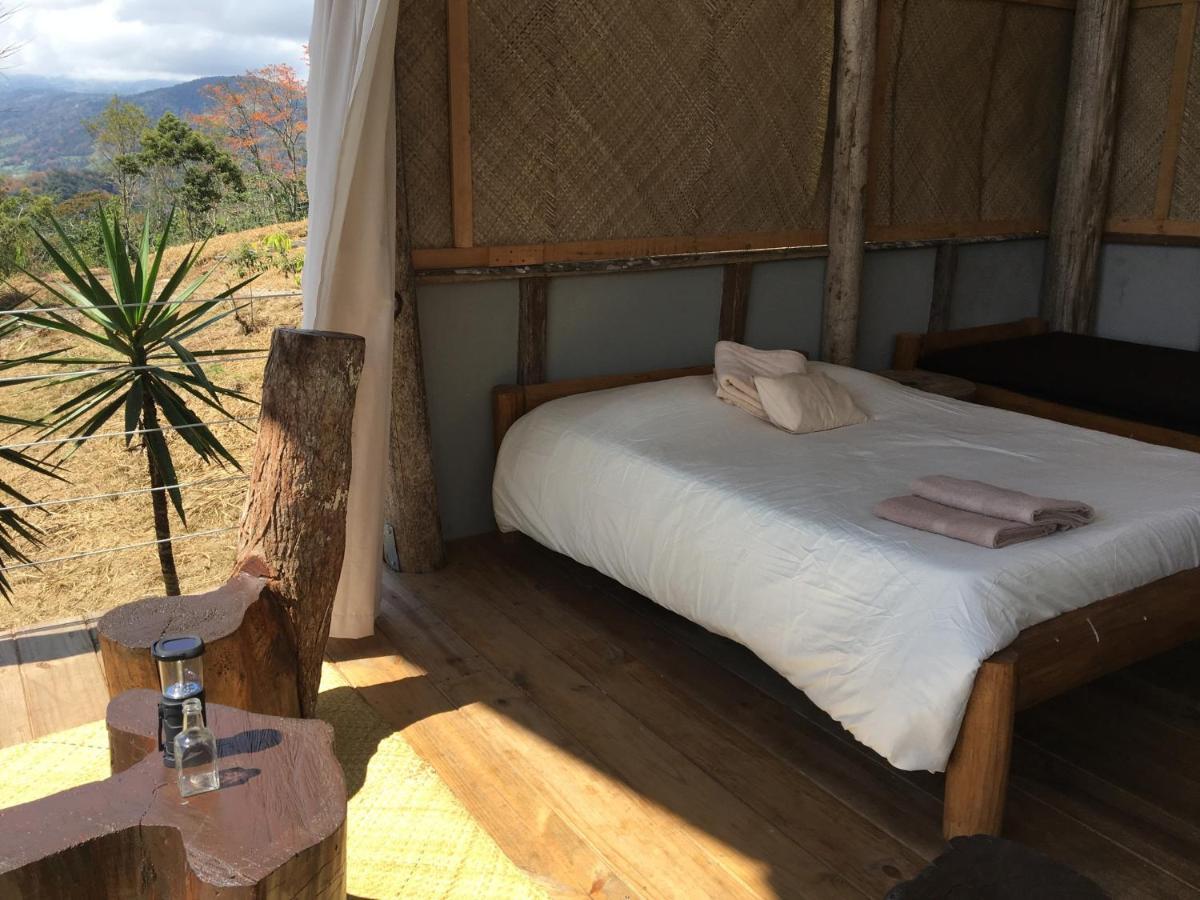 Hotel Hacienda Monteclaro à Turrialba Extérieur photo