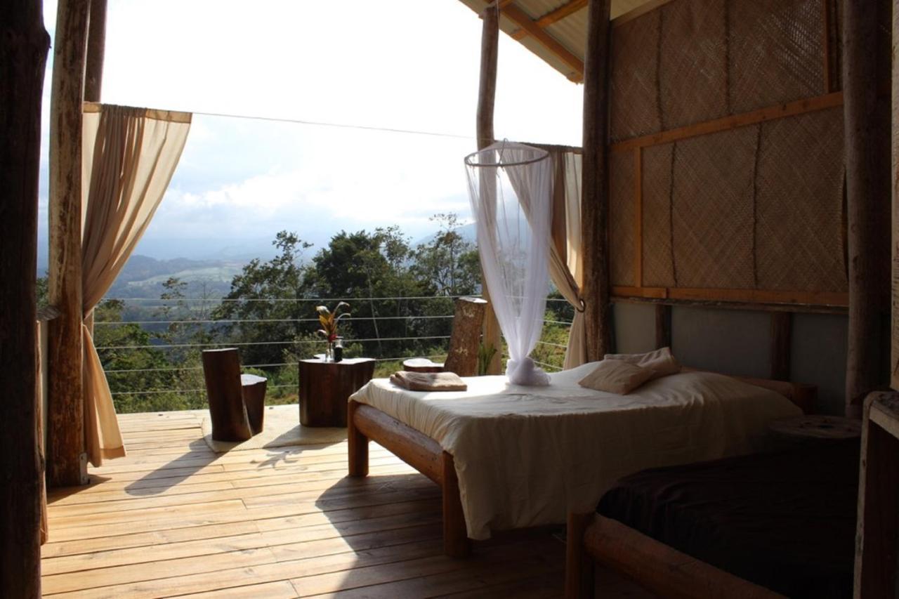 Hotel Hacienda Monteclaro à Turrialba Extérieur photo