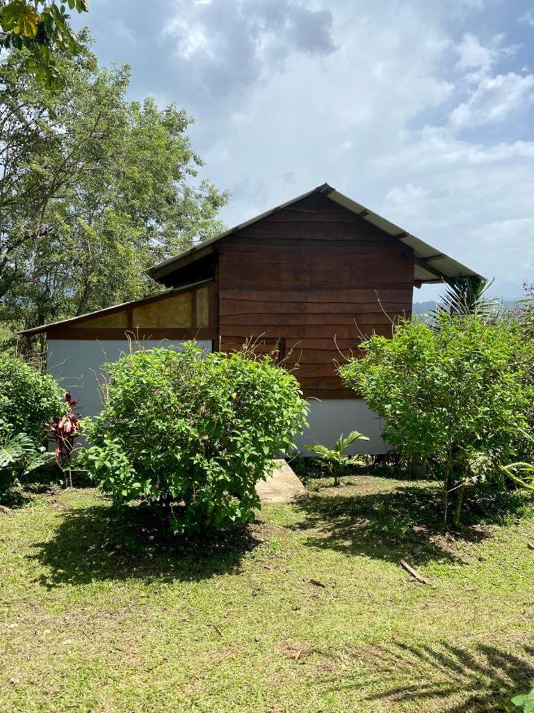Hotel Hacienda Monteclaro à Turrialba Extérieur photo