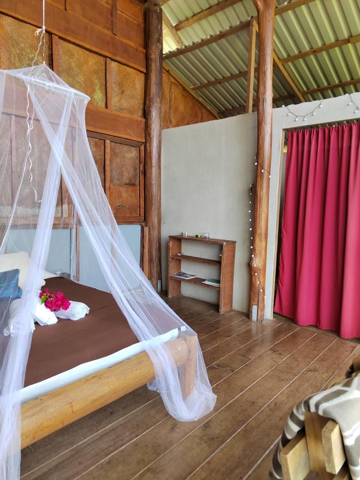 Hotel Hacienda Monteclaro à Turrialba Extérieur photo